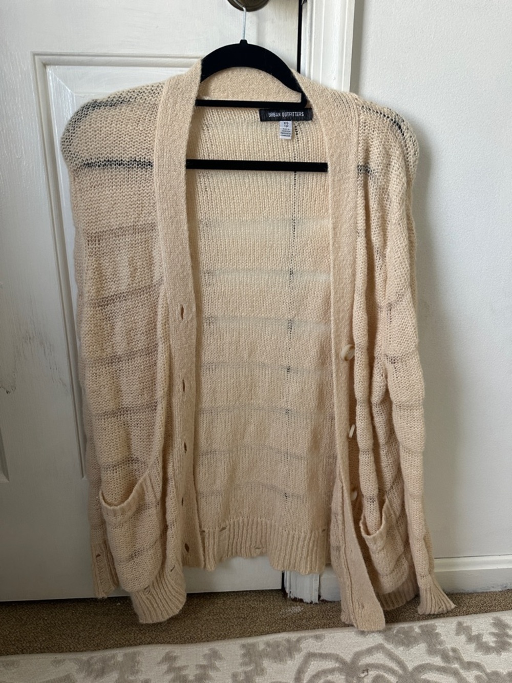 Urban Outfitters Cream Cardigan size -XS